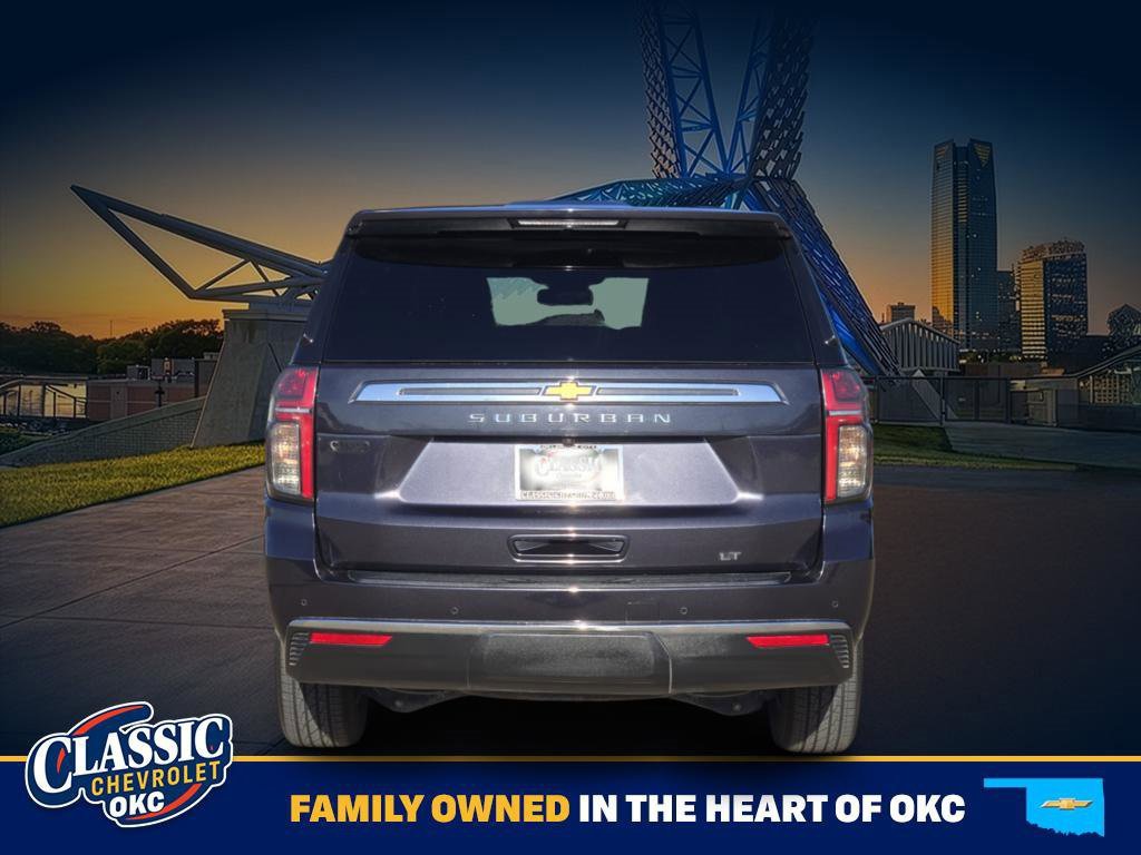 Used 2023 Chevrolet Suburban LT image 6
