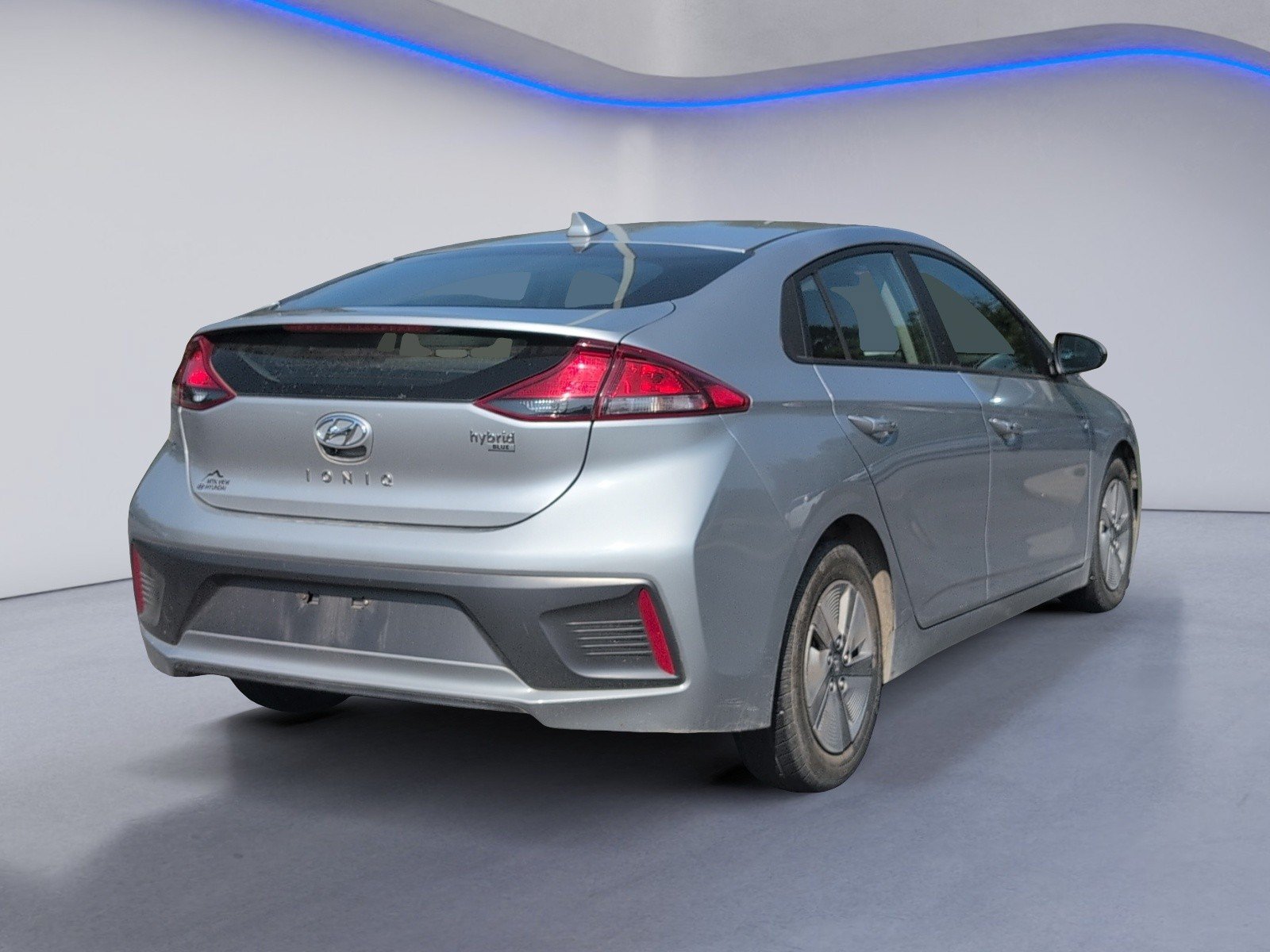 Used 2022 Hyundai Ioniq Blue FWD image 5