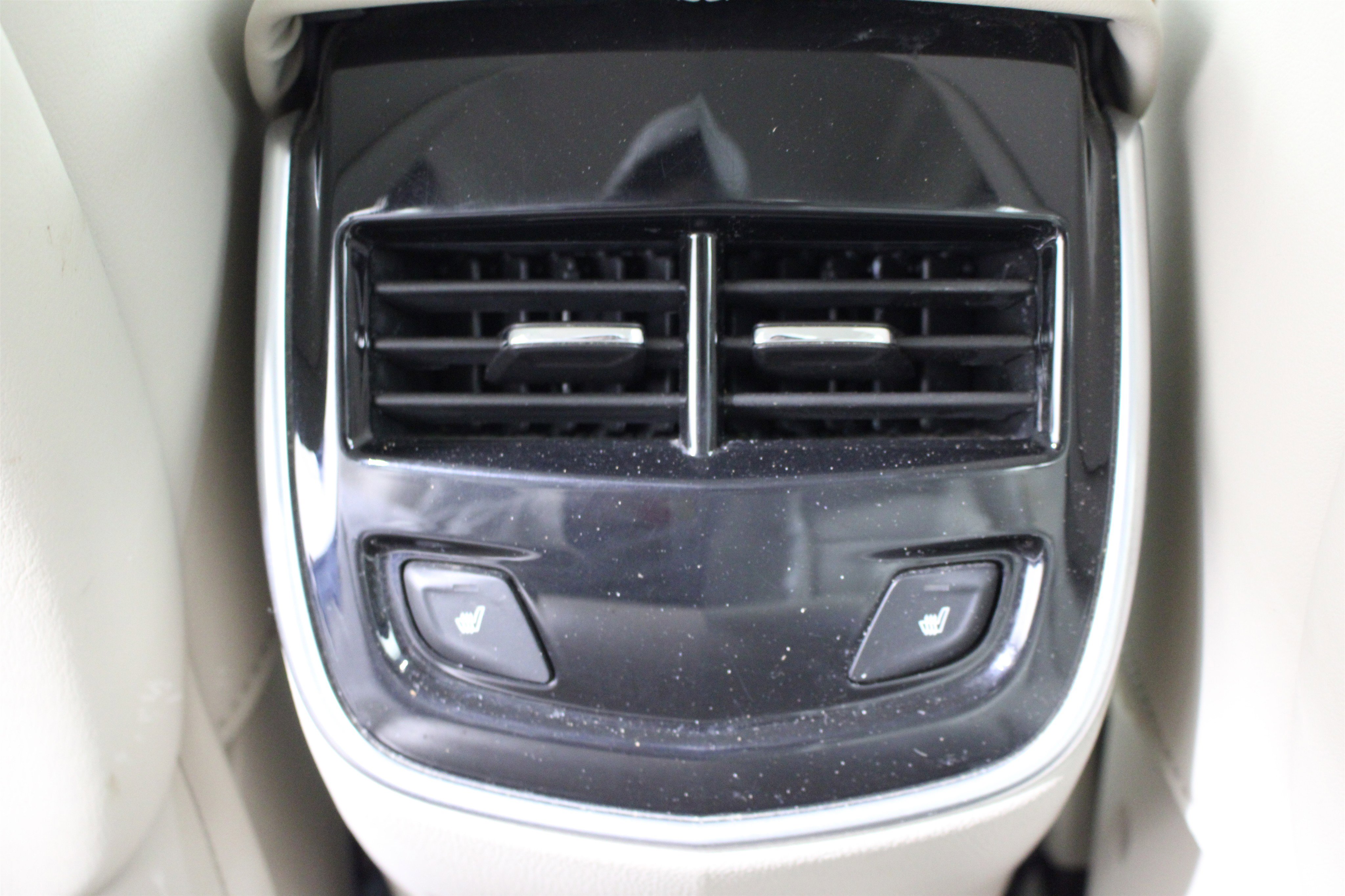 Used 2016 Cadillac XTS Luxury w/ Driver Awareness Package image 27