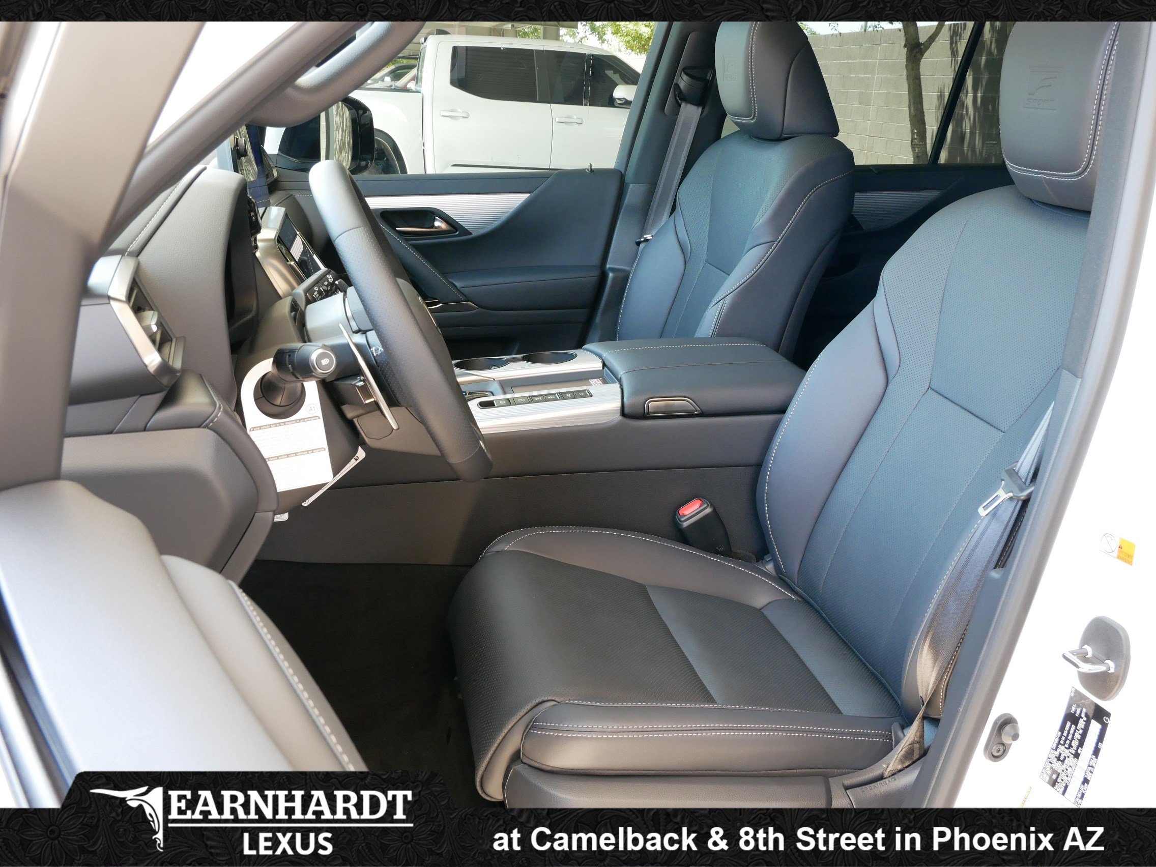 New 2025 Lexus LX 700h F Sport image 6