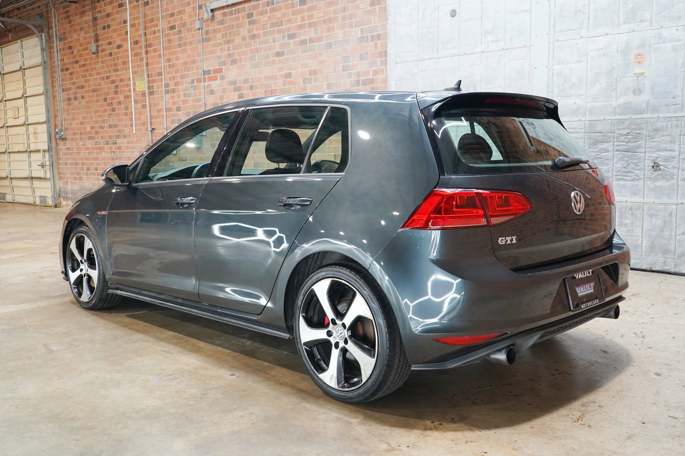Used 2017 Volkswagen GTI S FWD image 9