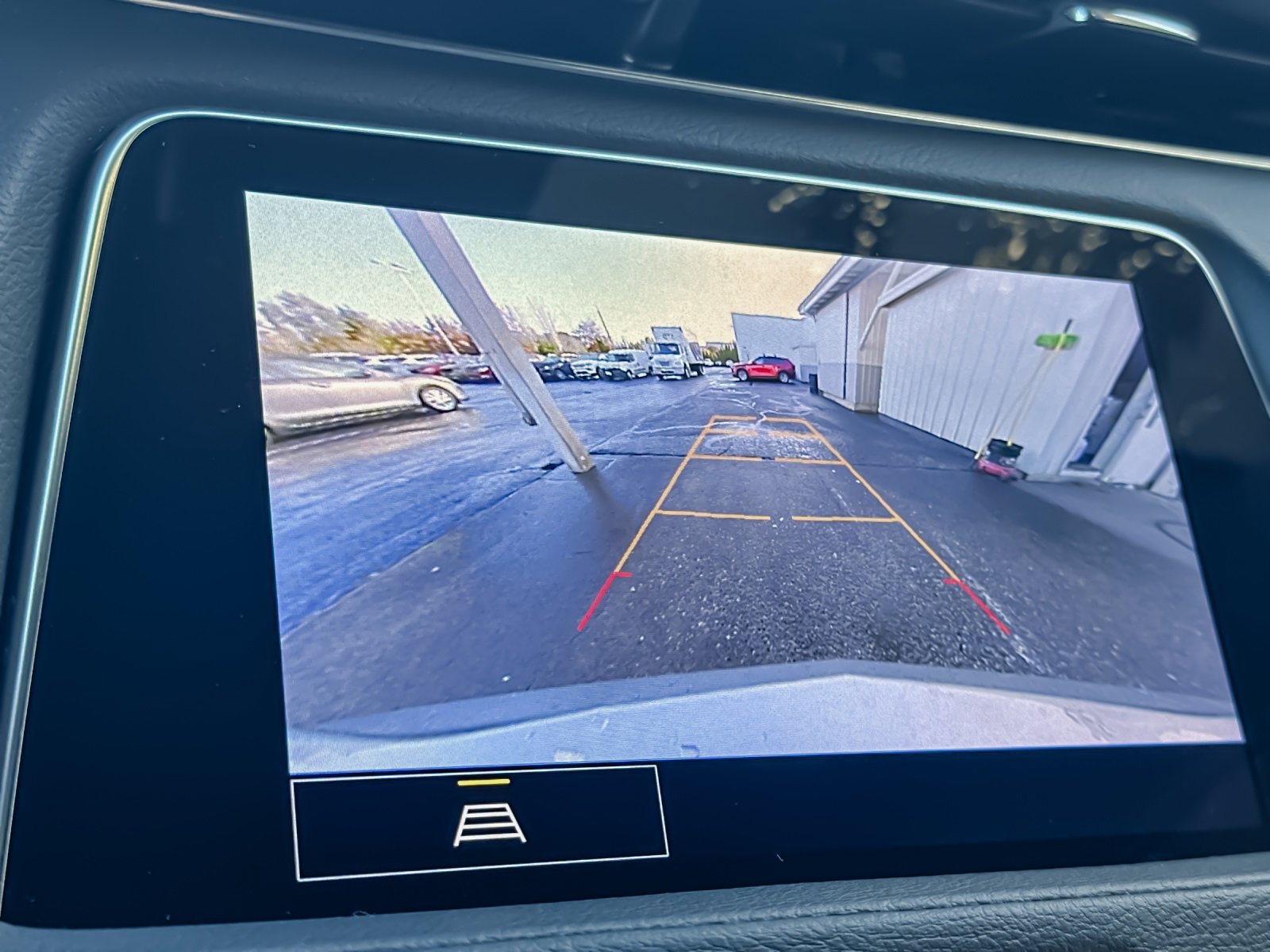 Used 2023 Cadillac XT4 Premium Luxury image 19