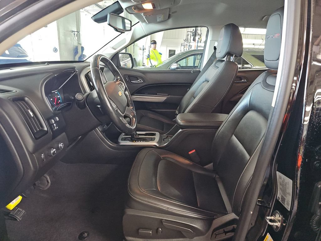 Used 2021 Chevrolet Colorado ZR2 w/ ZR2 Midnight Special Edition AWD/4WD image 3