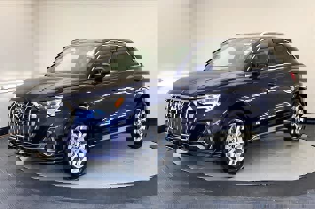 New 2025 Audi Q3 2.0T Premium image 2