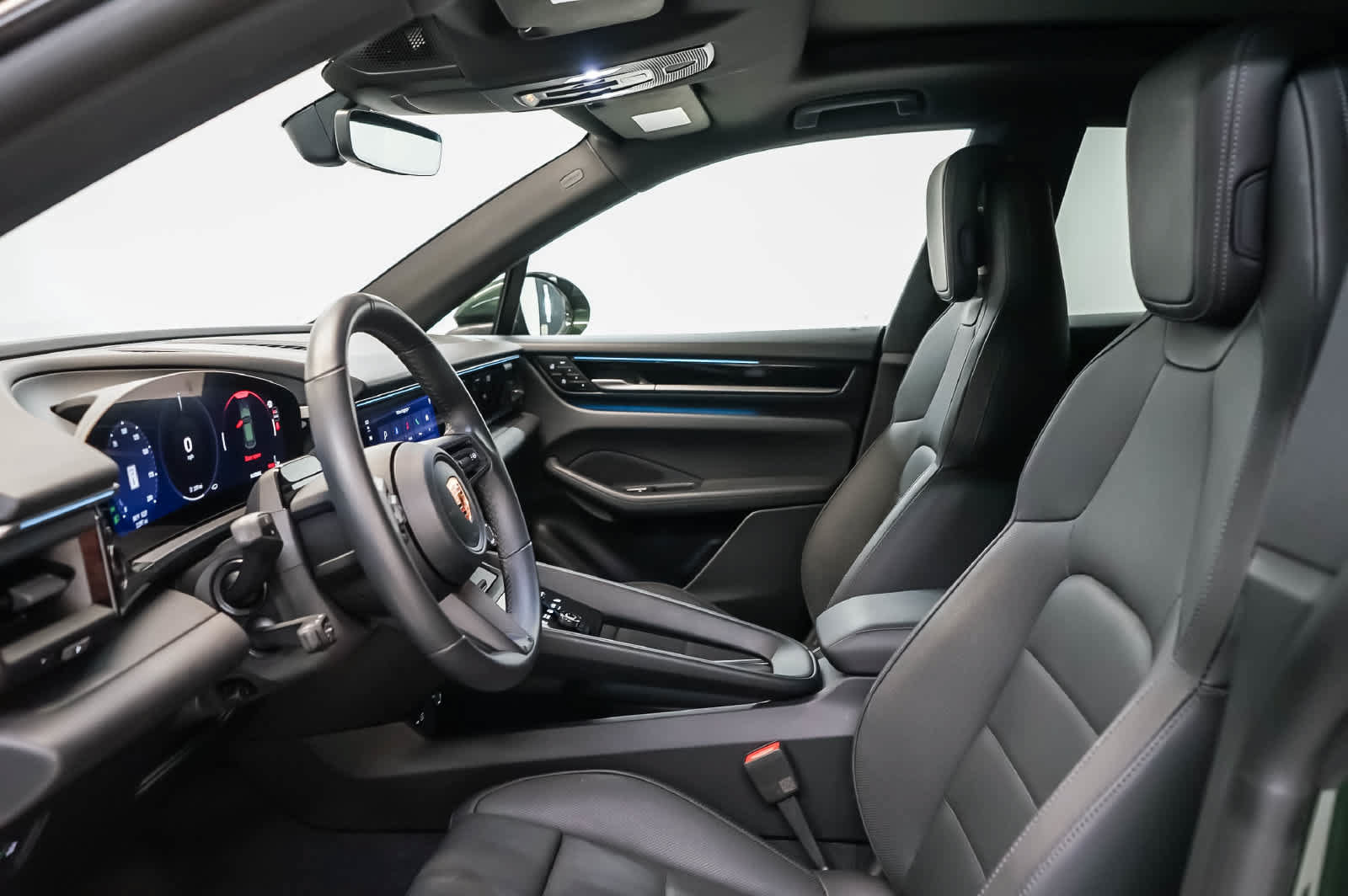 Certified 2026 Porsche Macan Electric RWD image 23