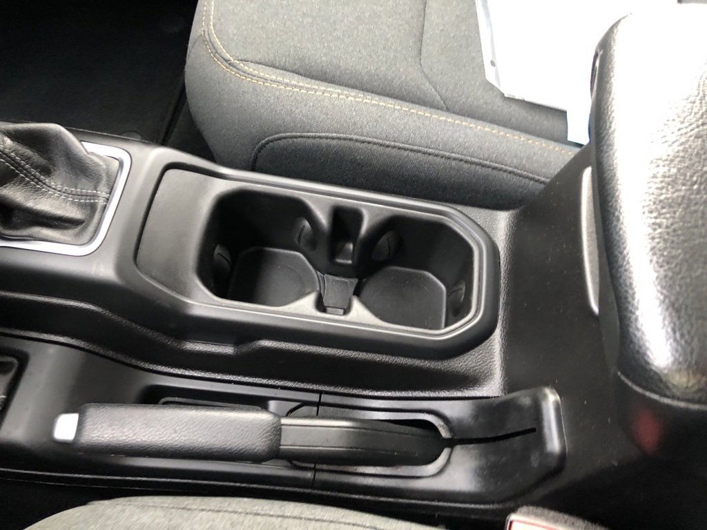 Used 2024 Jeep Wrangler Sport S image 28