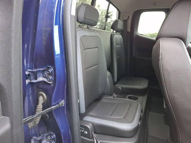 Used 2017 Chevrolet Colorado Z71 AWD/4WD image 24