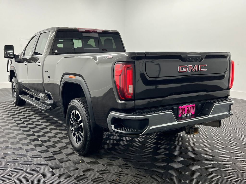 Used 2020 GMC Sierra 3500 SLT w/ SLT Convenience Package AWD/4WD image 3