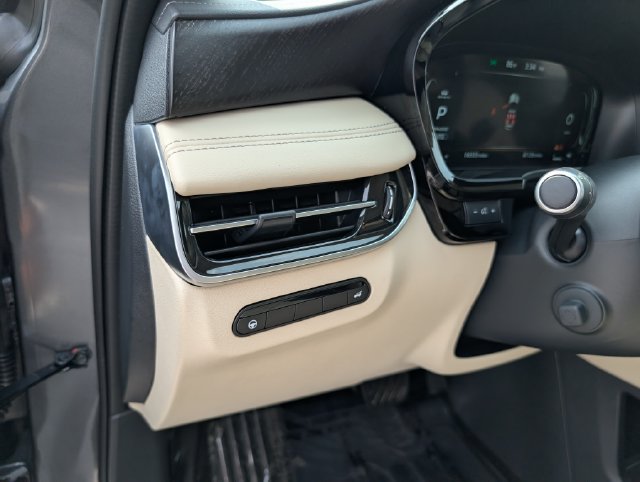 Used 2025 INFINITI QX60 Sensory AWD/4WD image 25