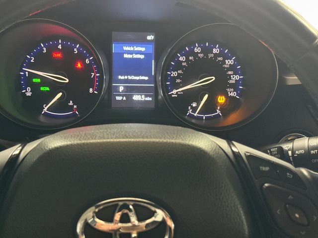 Used 2019 Toyota C-HR Limited FWD image 11