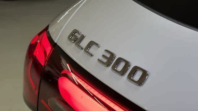 Used 2026 Mercedes-Benz GLC 300 4MATIC image 10