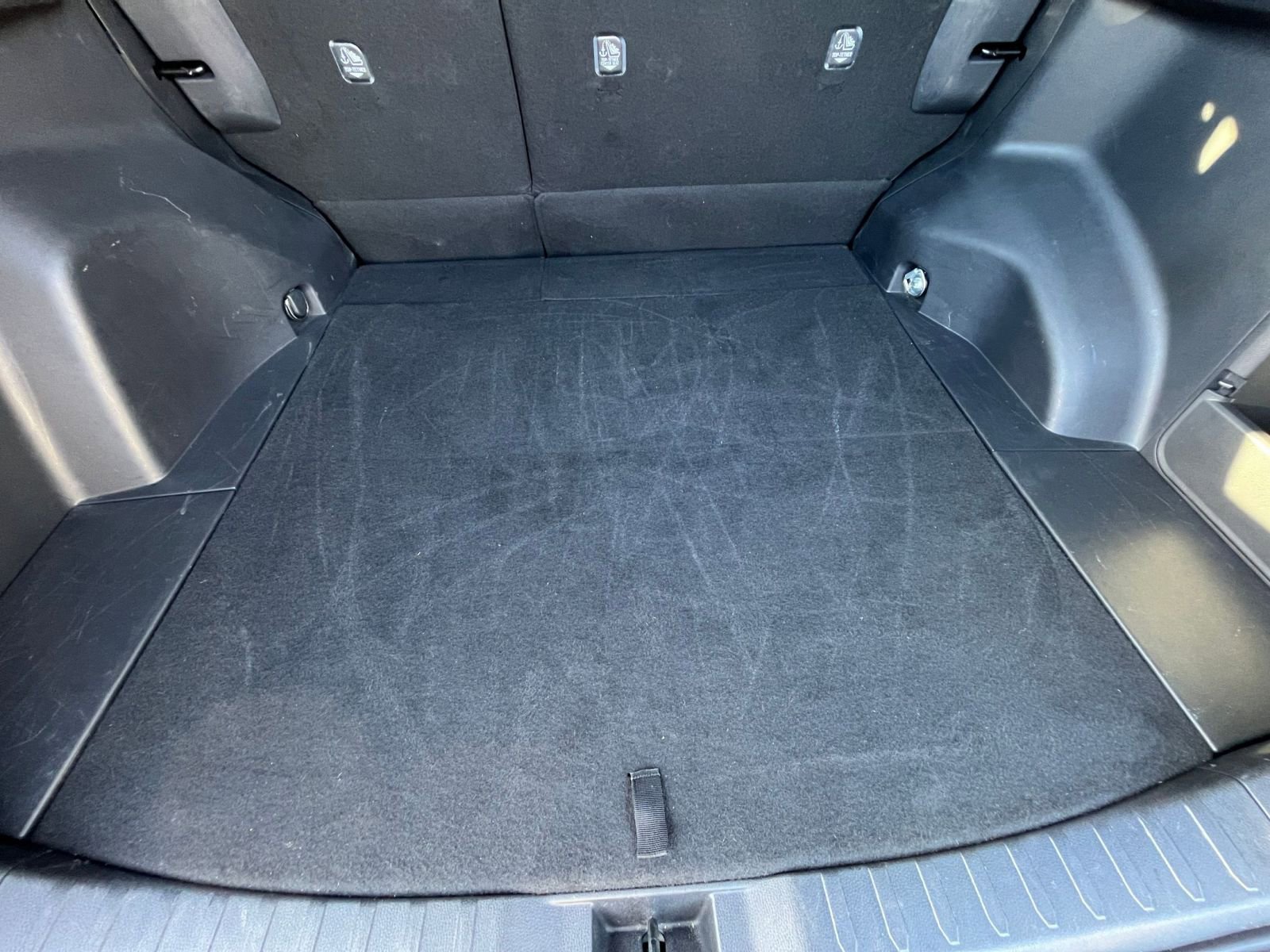 Used 2025 Toyota RAV4 LE image 31