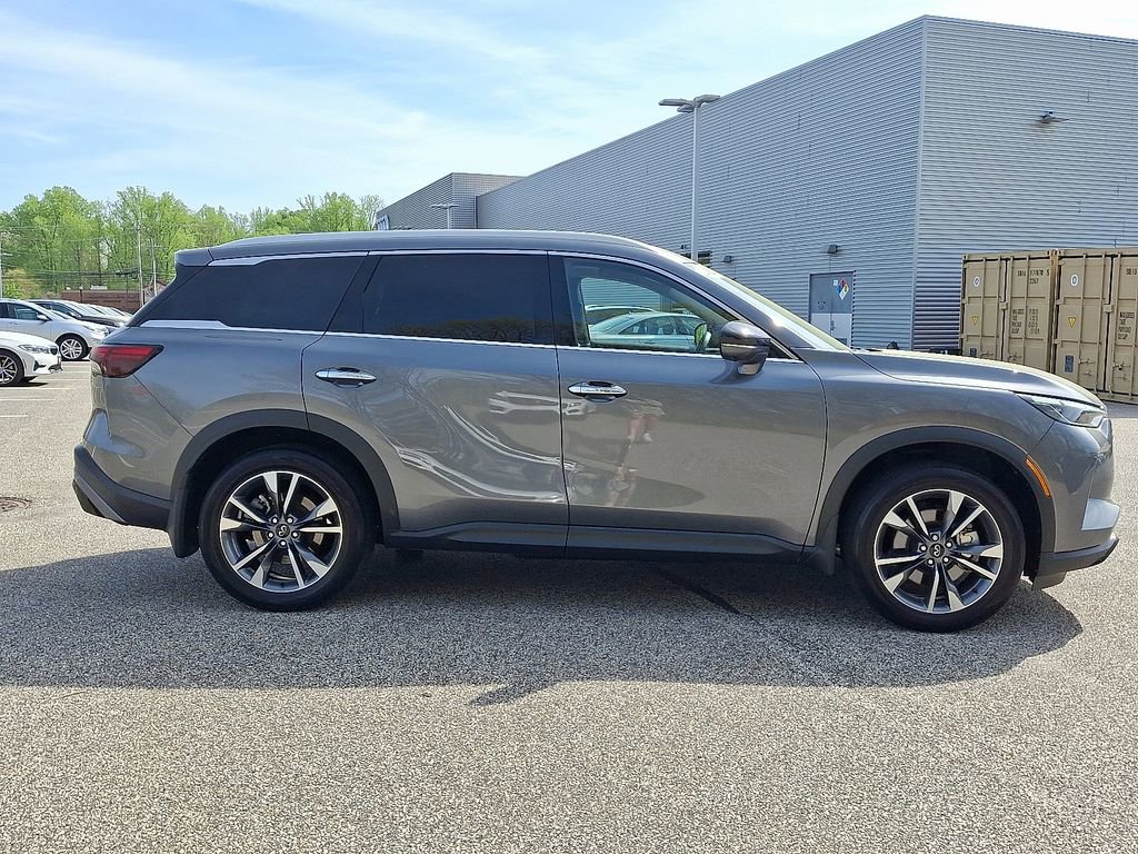 Used 2023 INFINITI QX60 Luxe w/ Cargo Package AWD/4WD image 7