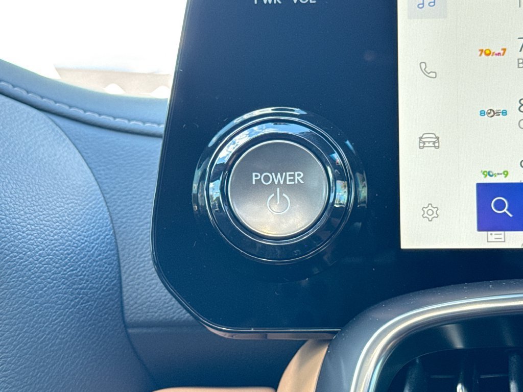 New 2026 Lexus LX 700h Luxury AWD/4WD image 18