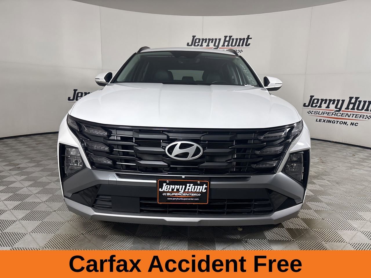 Used 2025 Hyundai Tucson SEL AWD/4WD image 3