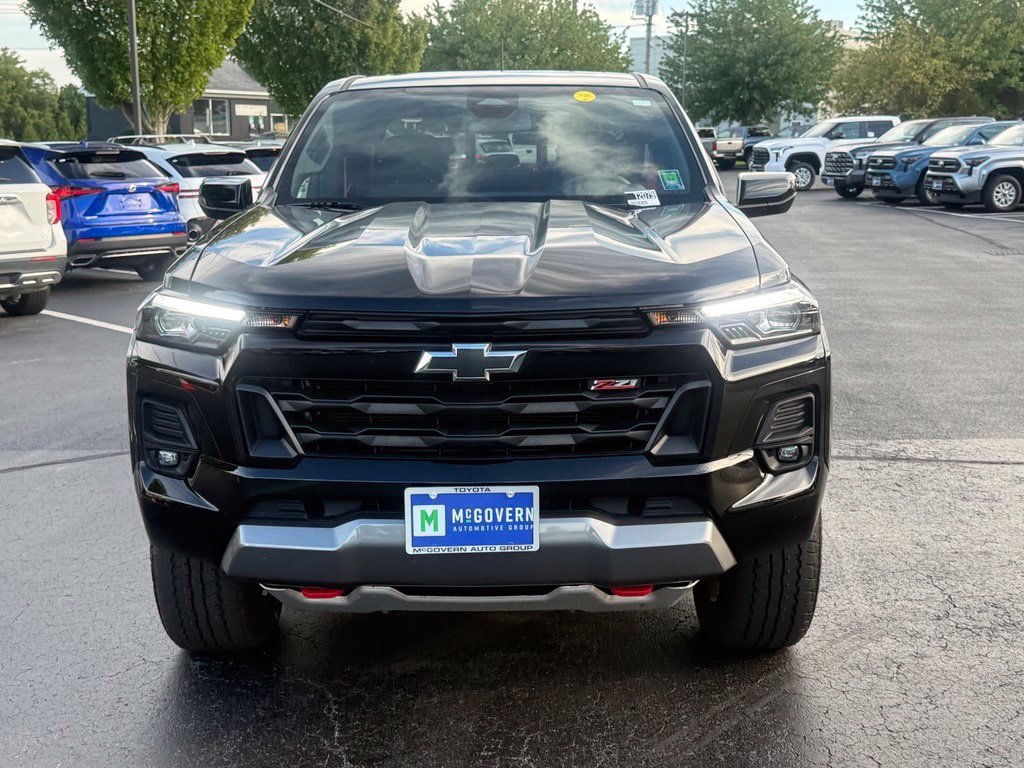 Used 2023 Chevrolet Colorado Z71 w/ Z71 Convenience Package 2 AWD/4WD image 12