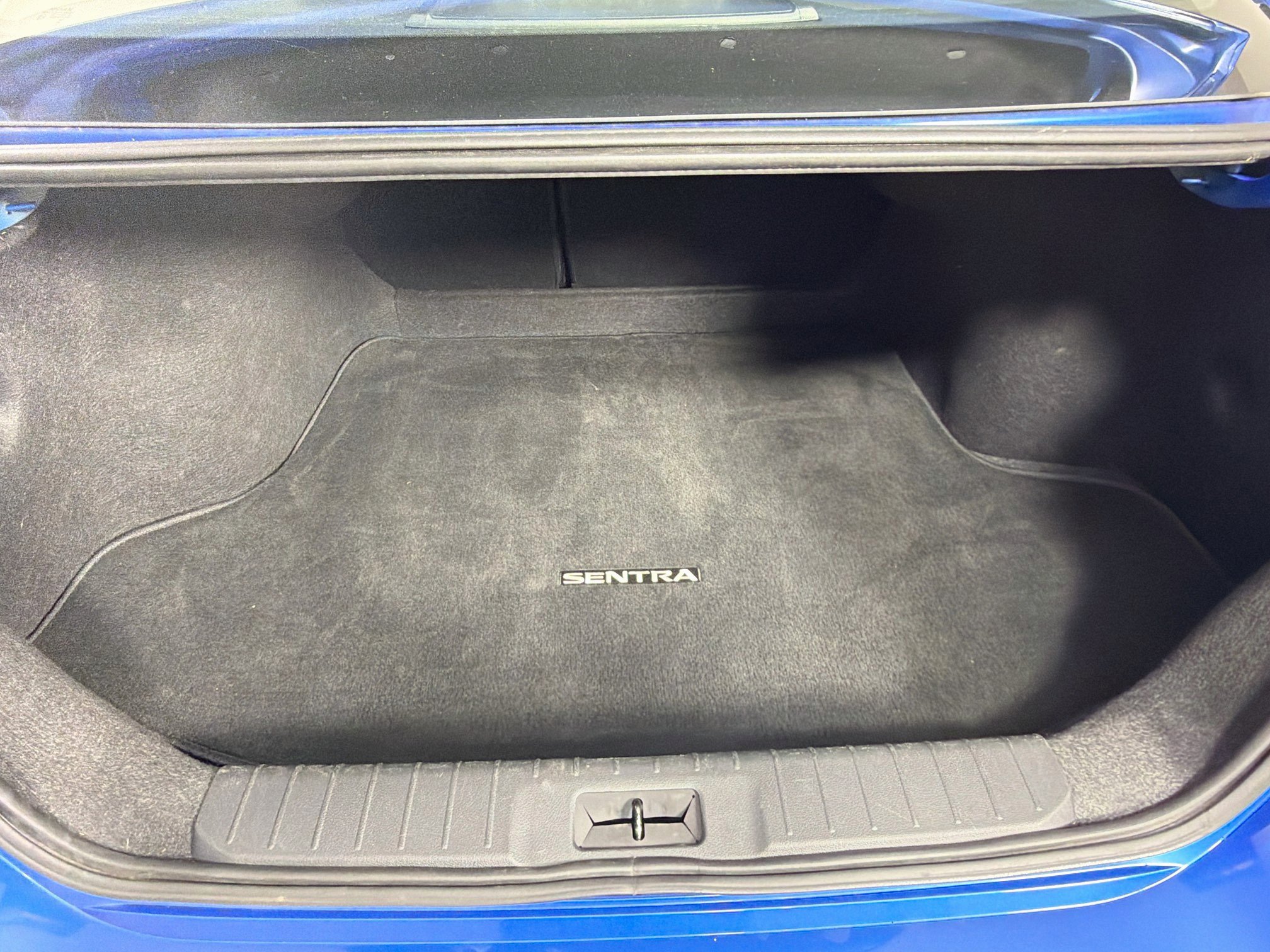 Used 2025 Nissan Sentra SV FWD image 26