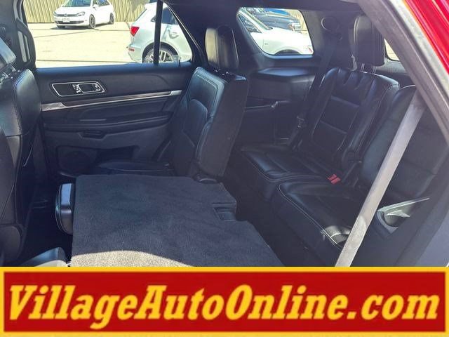 Used 2017 Ford Explorer Limited w/ Equipment Group 301A AWD/4WD image 39