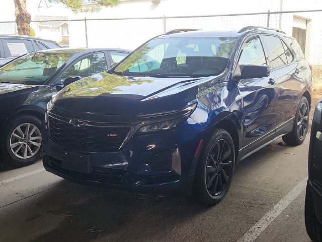 Used 2022 Chevrolet Equinox RS w/ RS Leather Package AWD/4WD image 3