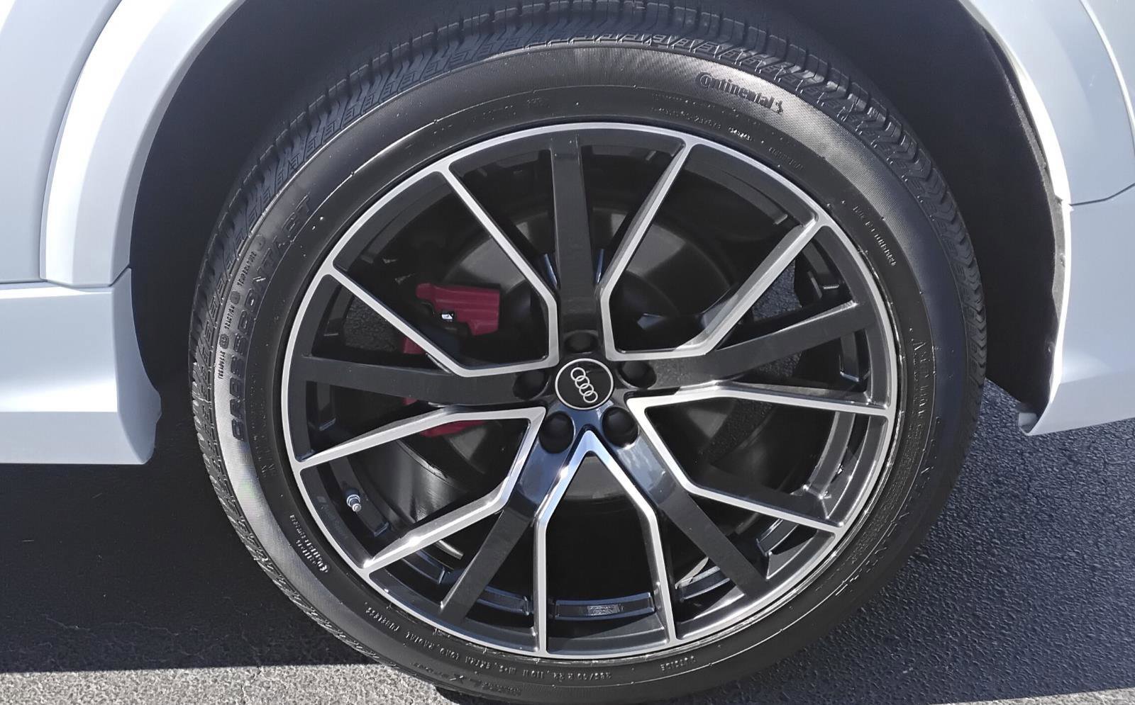 Certified 2023 Audi Q8 Prestige w/ Prestige Package image 11