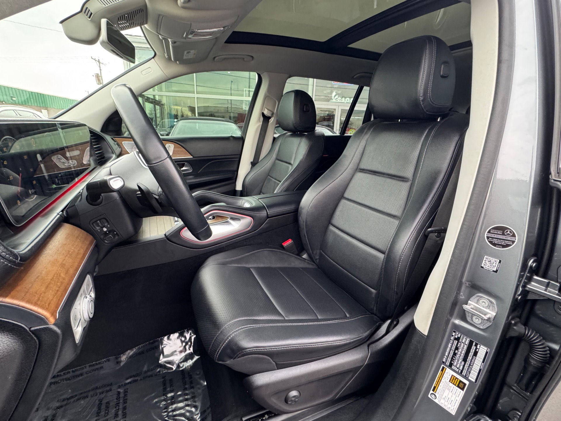 Used 2020 Mercedes-Benz GLS 450 4MATIC image 2