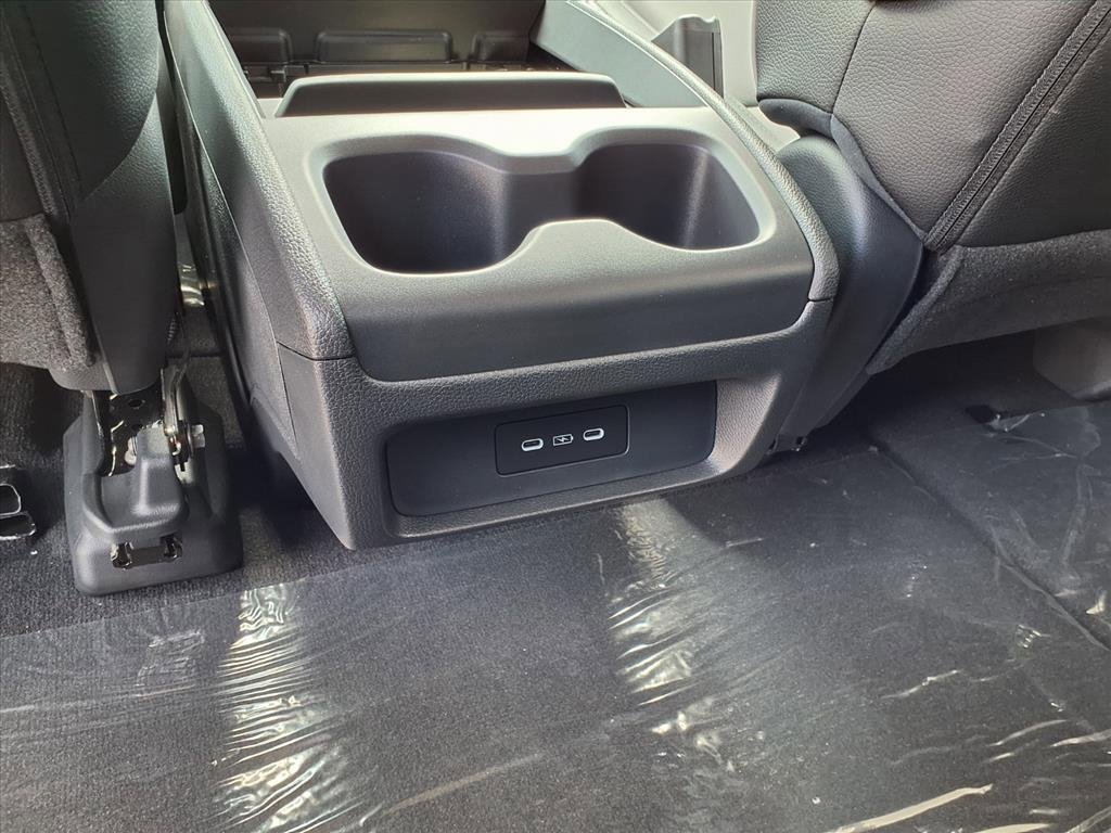 New 2026 Honda Odyssey Touring image 7