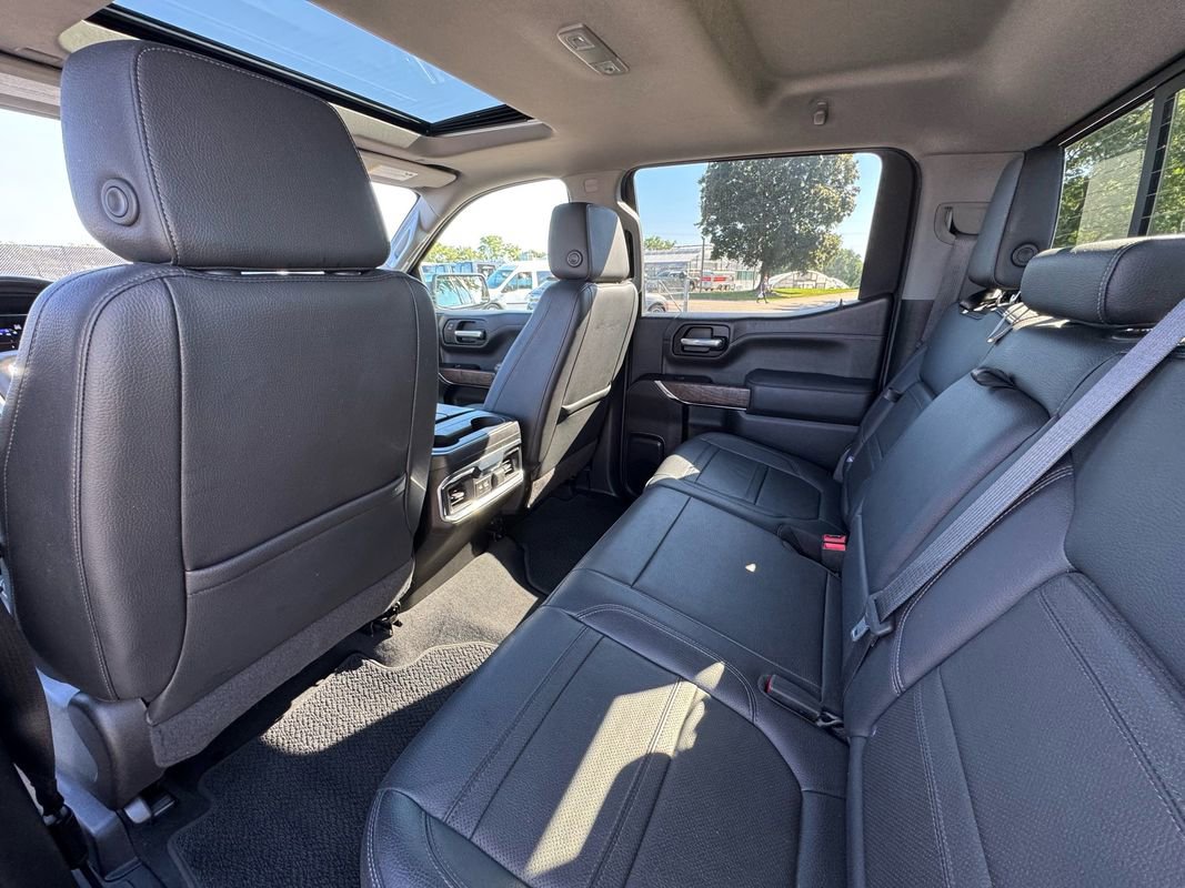 Used 2022 GMC Sierra 1500 Denali w/ Denali Premium Package image 25