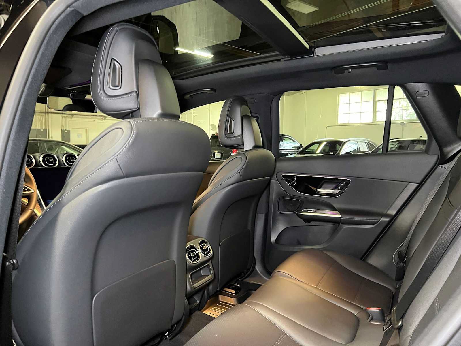 Used 2026 Mercedes-Benz GLC 300 4MATIC image 19