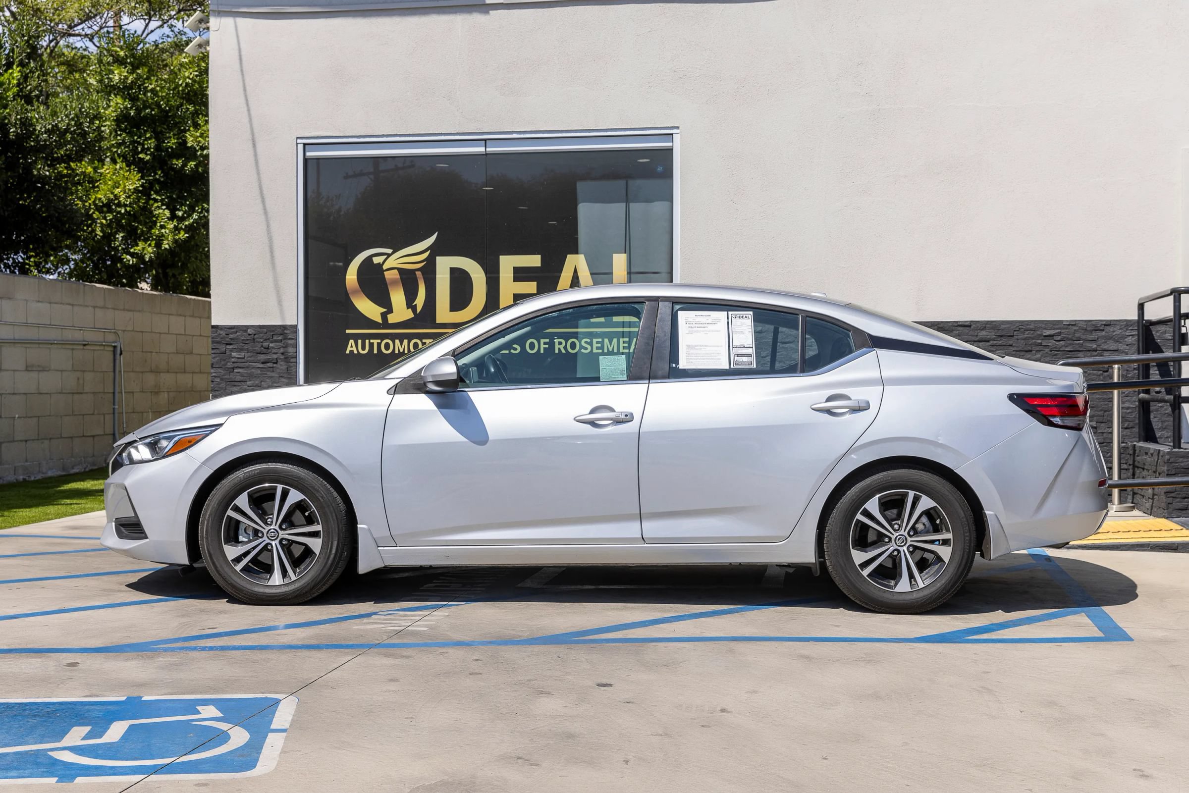 Used 2022 Nissan Sentra SV w/ Trunk Package FWD image 10