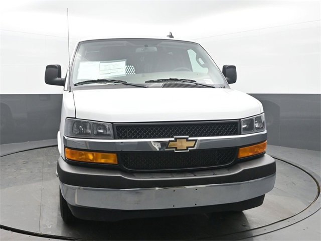 Used 2024 Chevrolet Express 2500 w/ Driver Convenience Package image 8