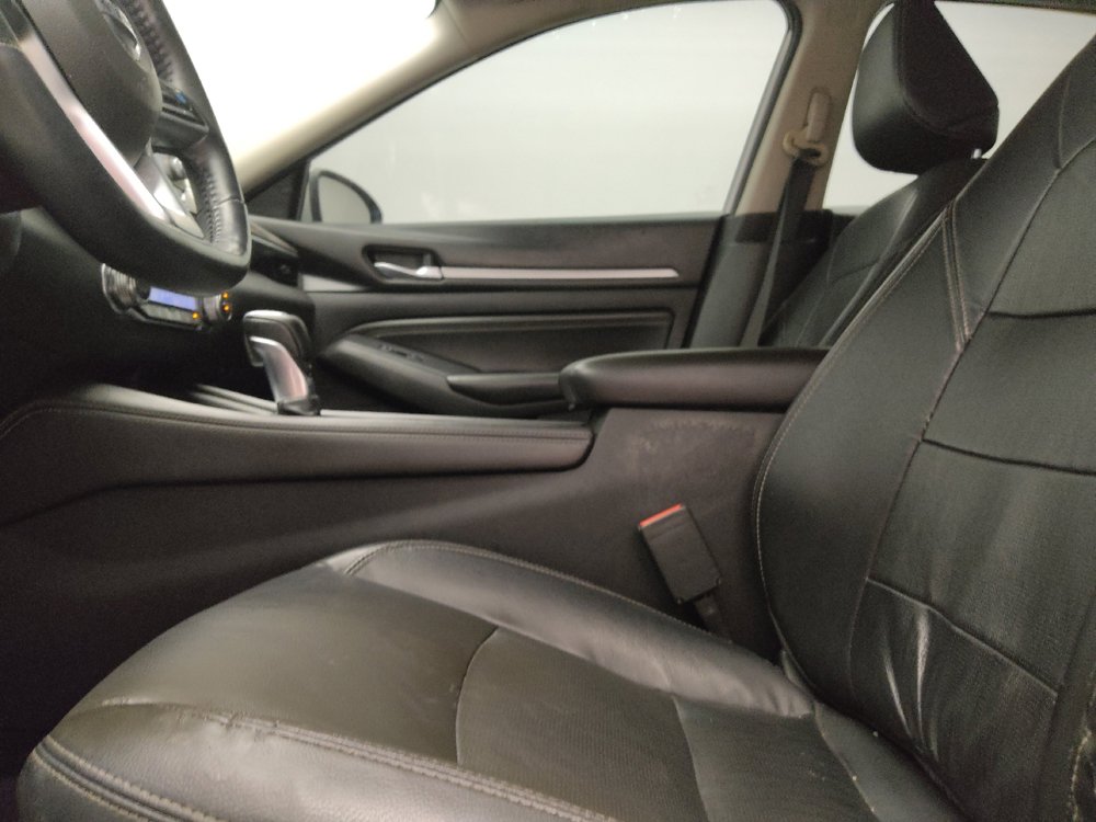 Used 2019 Nissan Altima 2.5 SL FWD image 17
