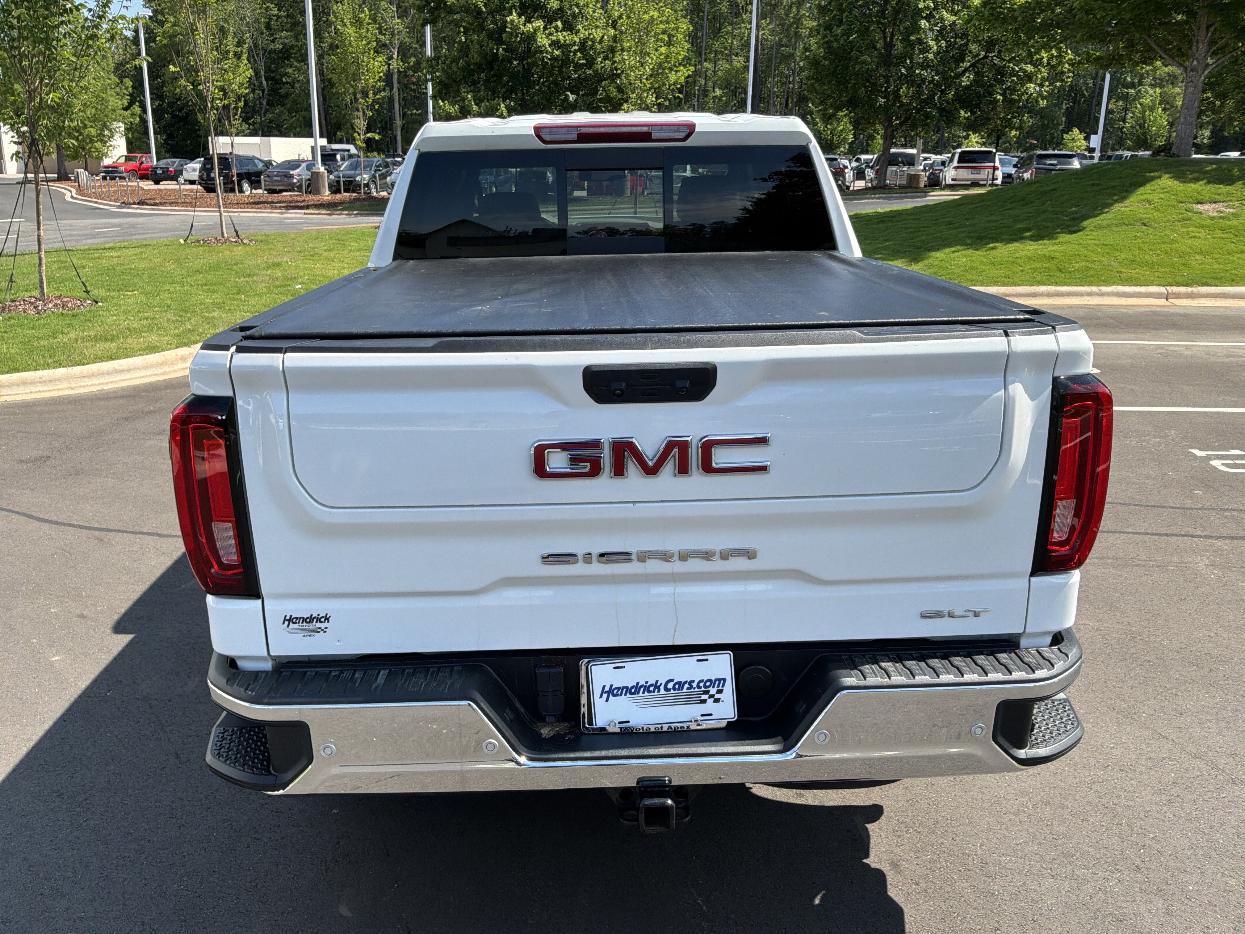Used 2024 GMC Sierra 1500 SLT w/ SLT Premium Plus Package AWD/4WD image 9