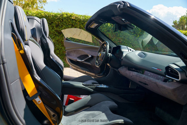 Used 2025 Ferrari 296 GTS image 29