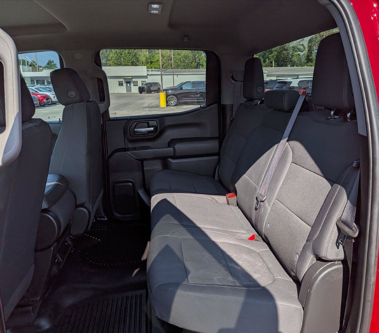 Used 2020 Chevrolet Silverado 1500 Custom w/ Custom Value Package AWD/4WD image 20