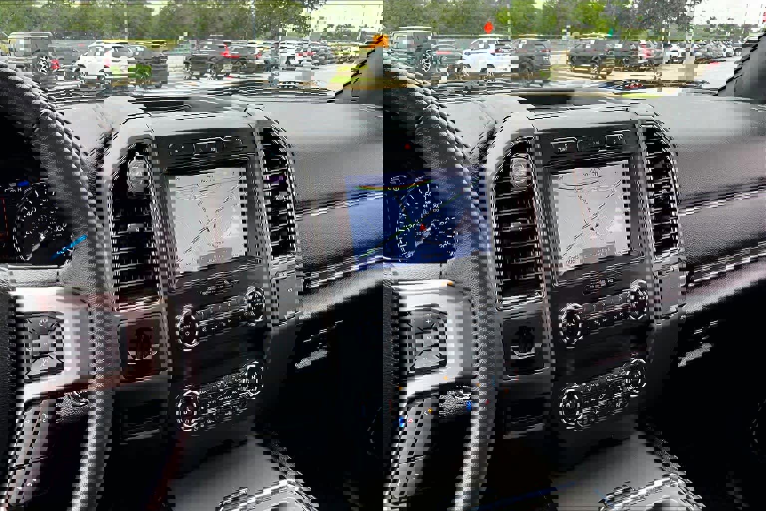 Used 2021 Ford Expedition Max XLT RWD image 7