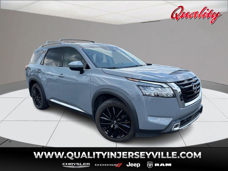 Used 2024 Nissan Pathfinder Platinum AWD/4WD image 1