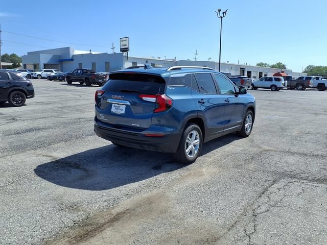 Used 2024 GMC Terrain SLE w/ Driver Convenience Package AWD/4WD image 5