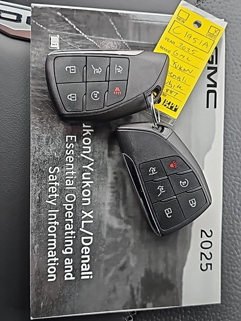 Certified 2025 GMC Yukon XL Denali image 32
