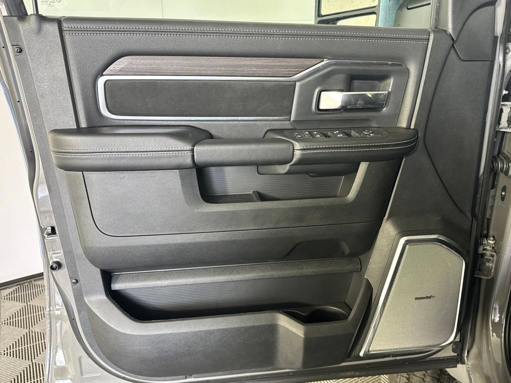 New 2027 RAM 5500 Tradesman AWD/4WD image 29