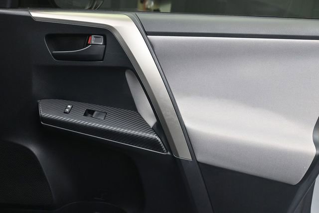 Used 2015 Toyota RAV4 LE FWD image 29