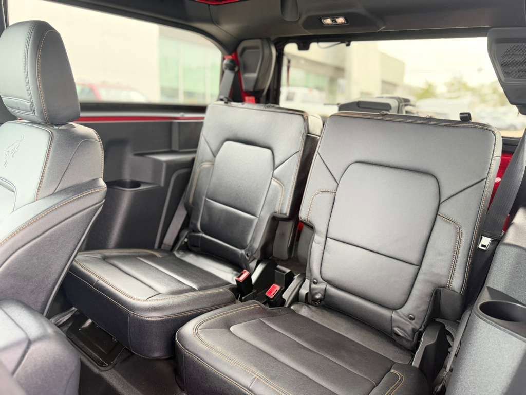 Used 2023 Ford Bronco Badlands image 12