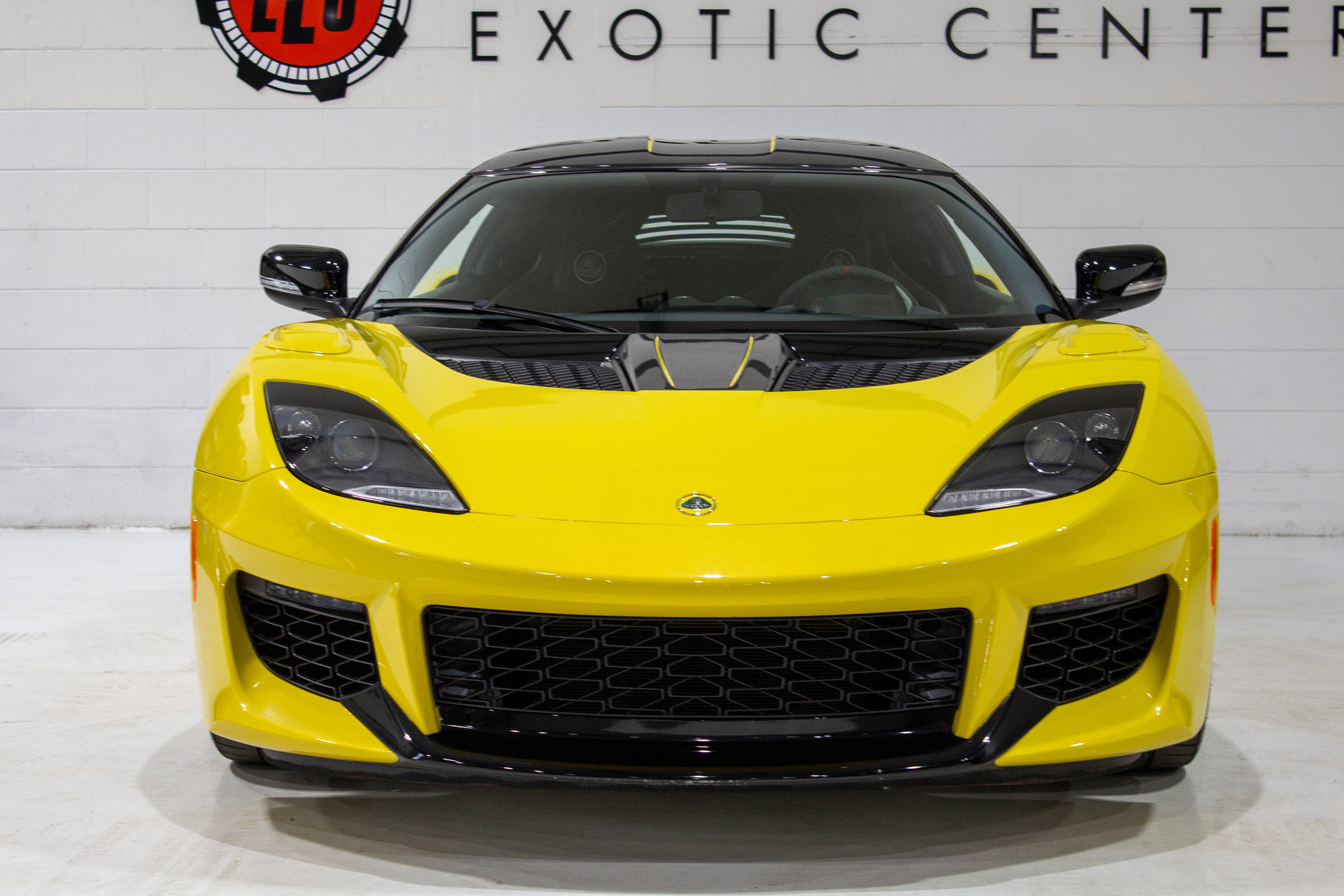 Used 2021 Lotus Evora RWD image 16