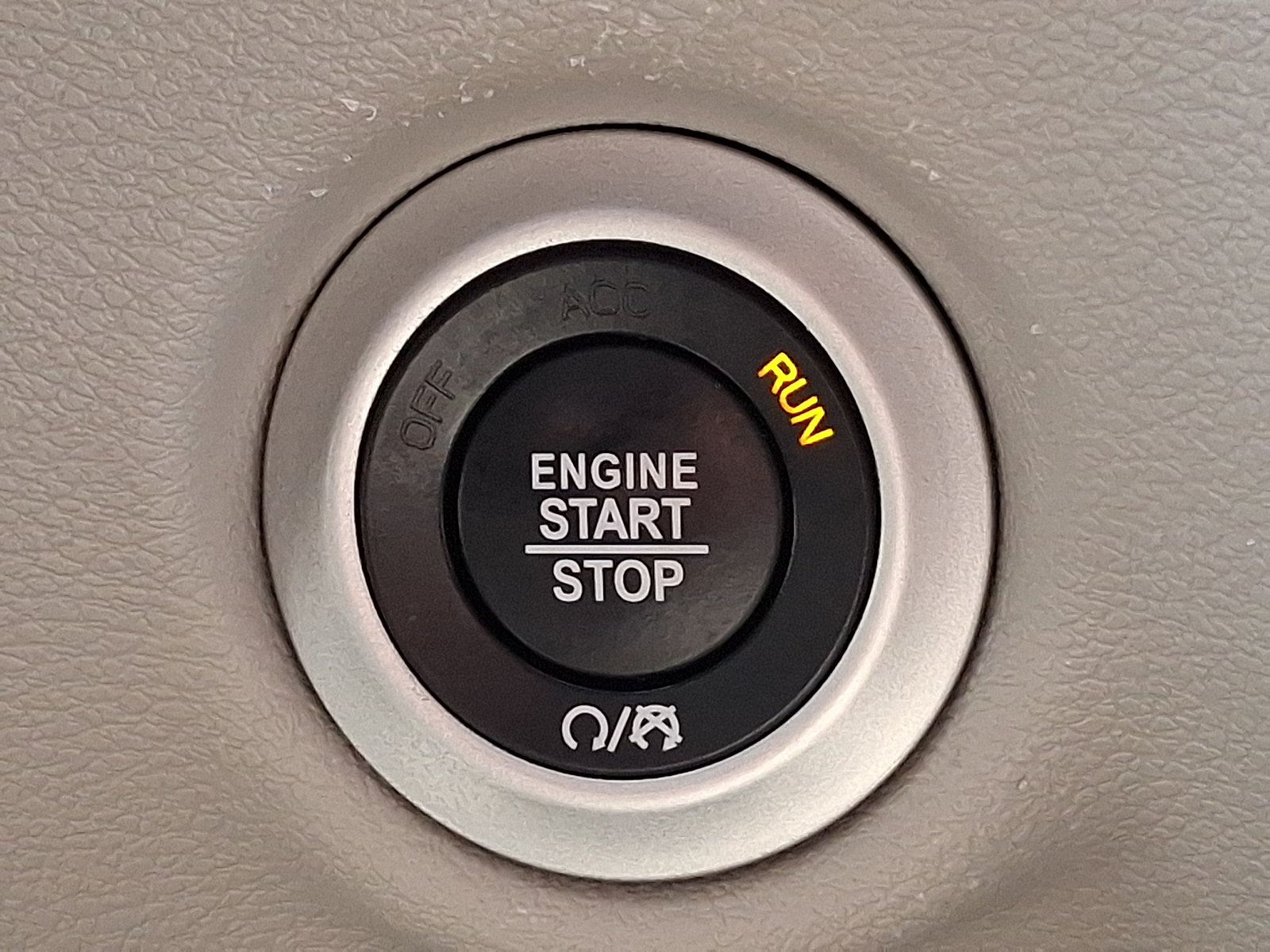 Used 2024 Chrysler Voyager LX FWD image 22