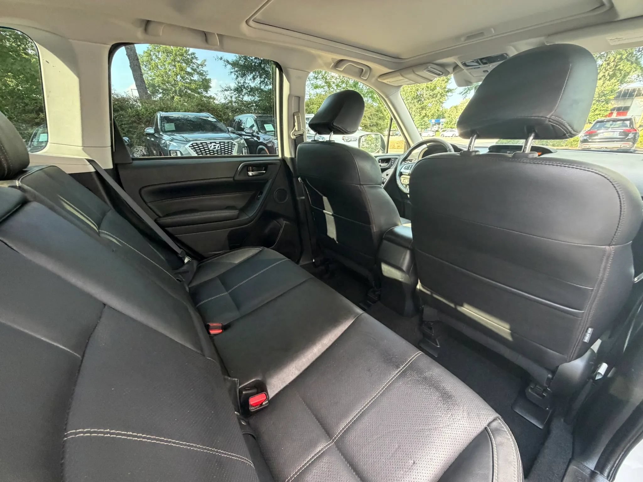Used 2018 Subaru Forester 2.5i Touring w/ Popular Package #3B AWD/4WD image 14