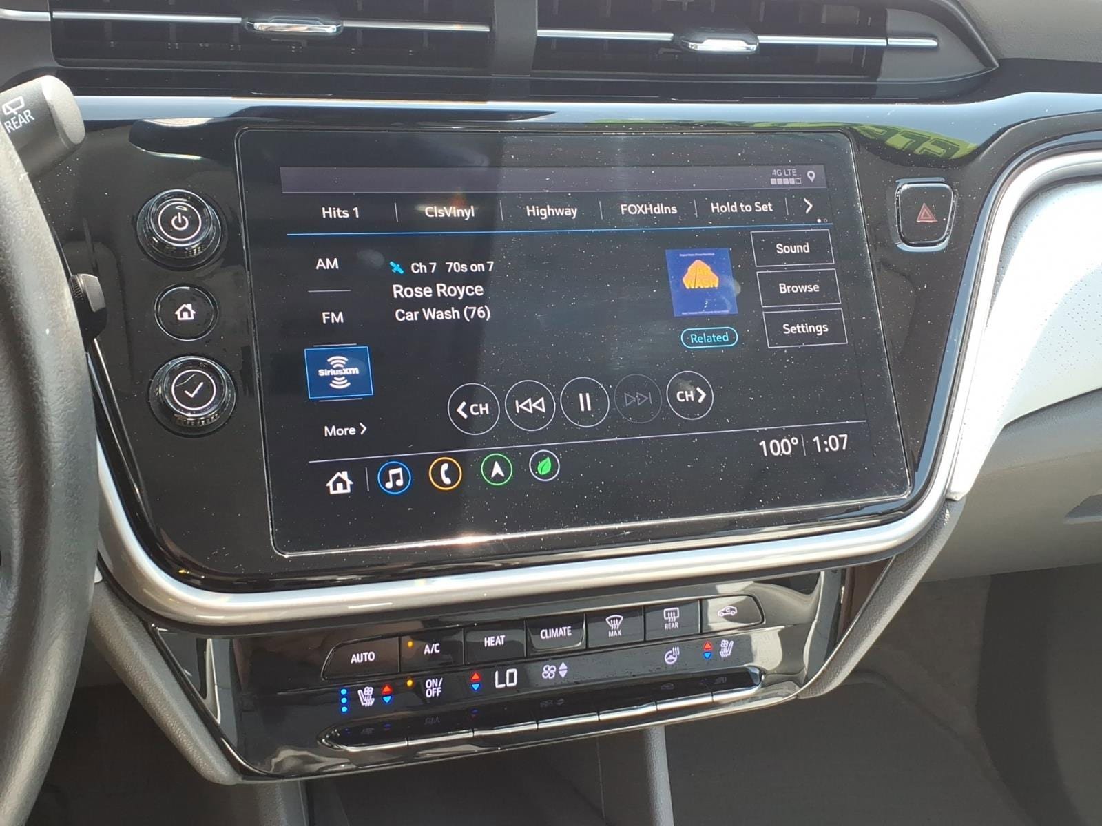 Used 2022 Chevrolet Bolt EUV Premier w/ Launch Edition FWD image 18