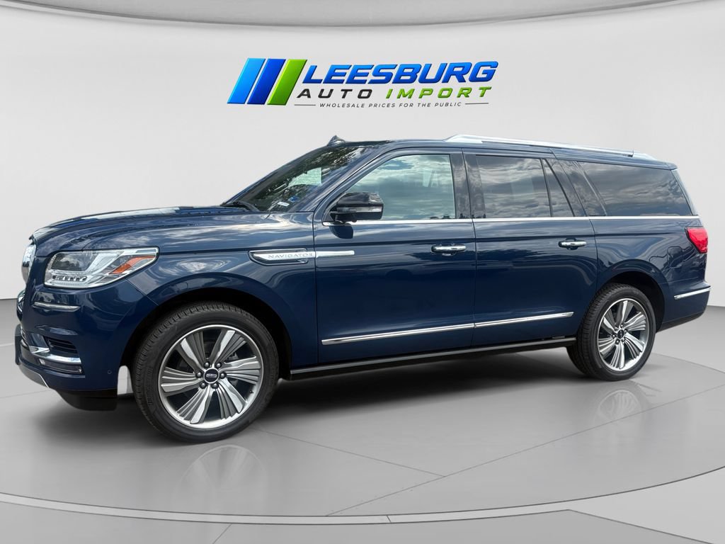 Used 2018 Lincoln Navigator L Reserve w/ Technology Package AWD/4WD image 2