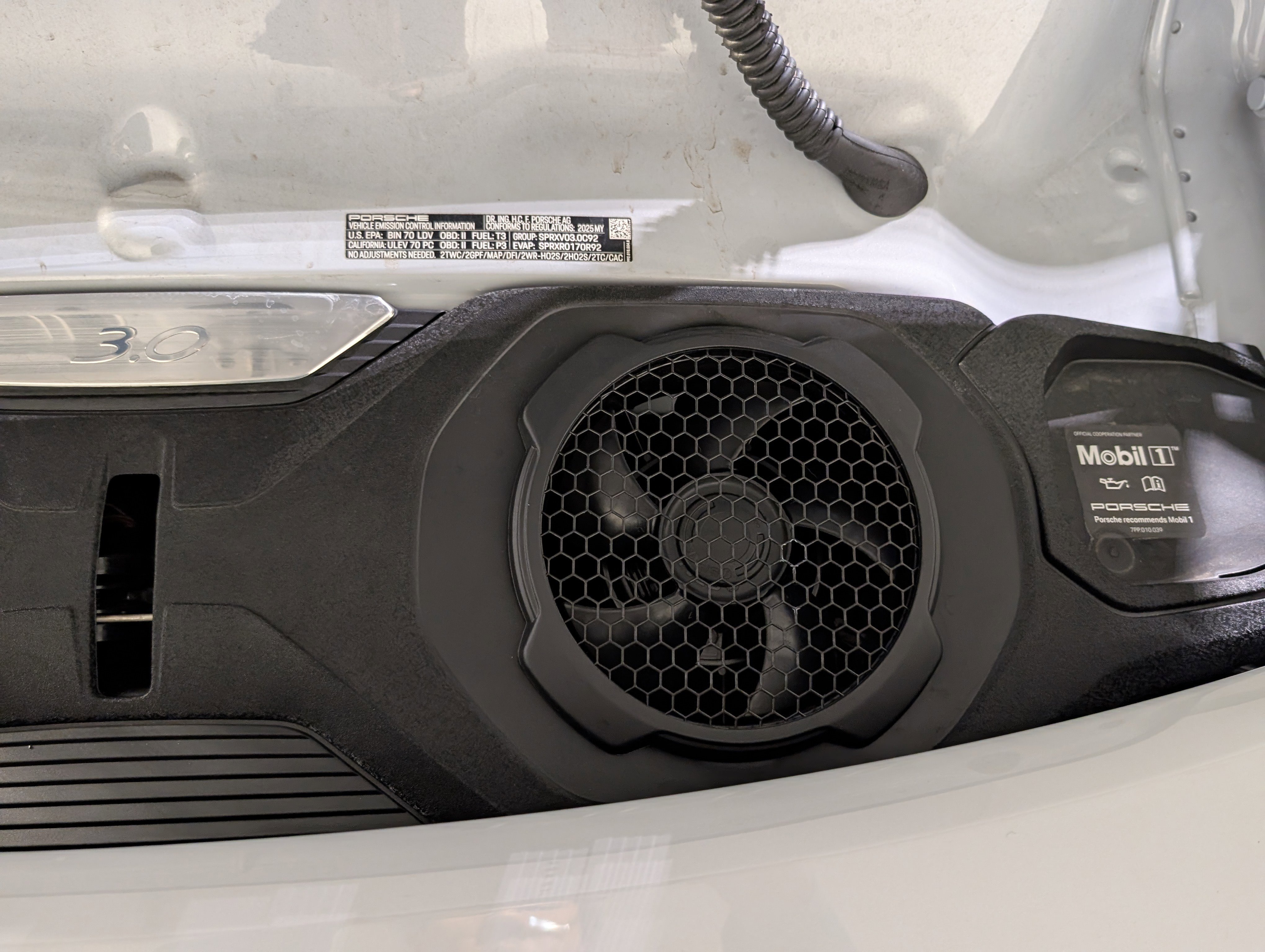 Certified 2025 Porsche 911 Carrera RWD image 15