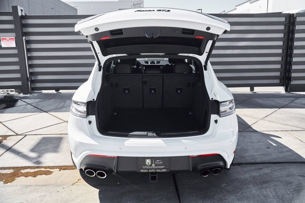Used 2025 Porsche Macan GTS AWD/4WD image 20