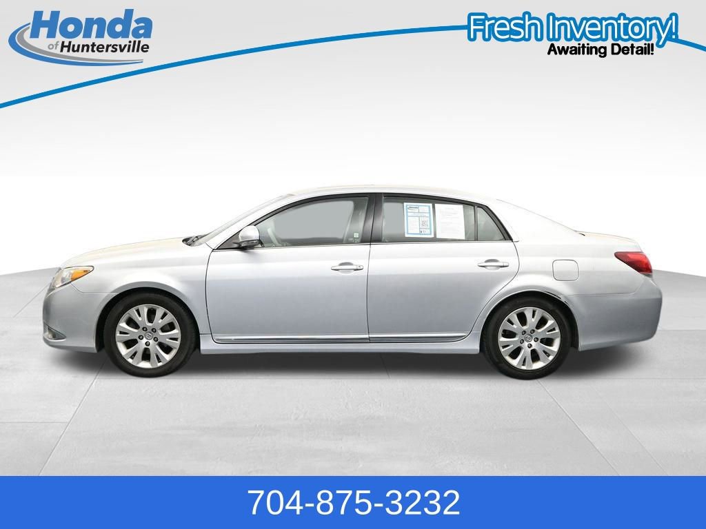 Used 2011 Toyota Avalon Limited FWD image 5
