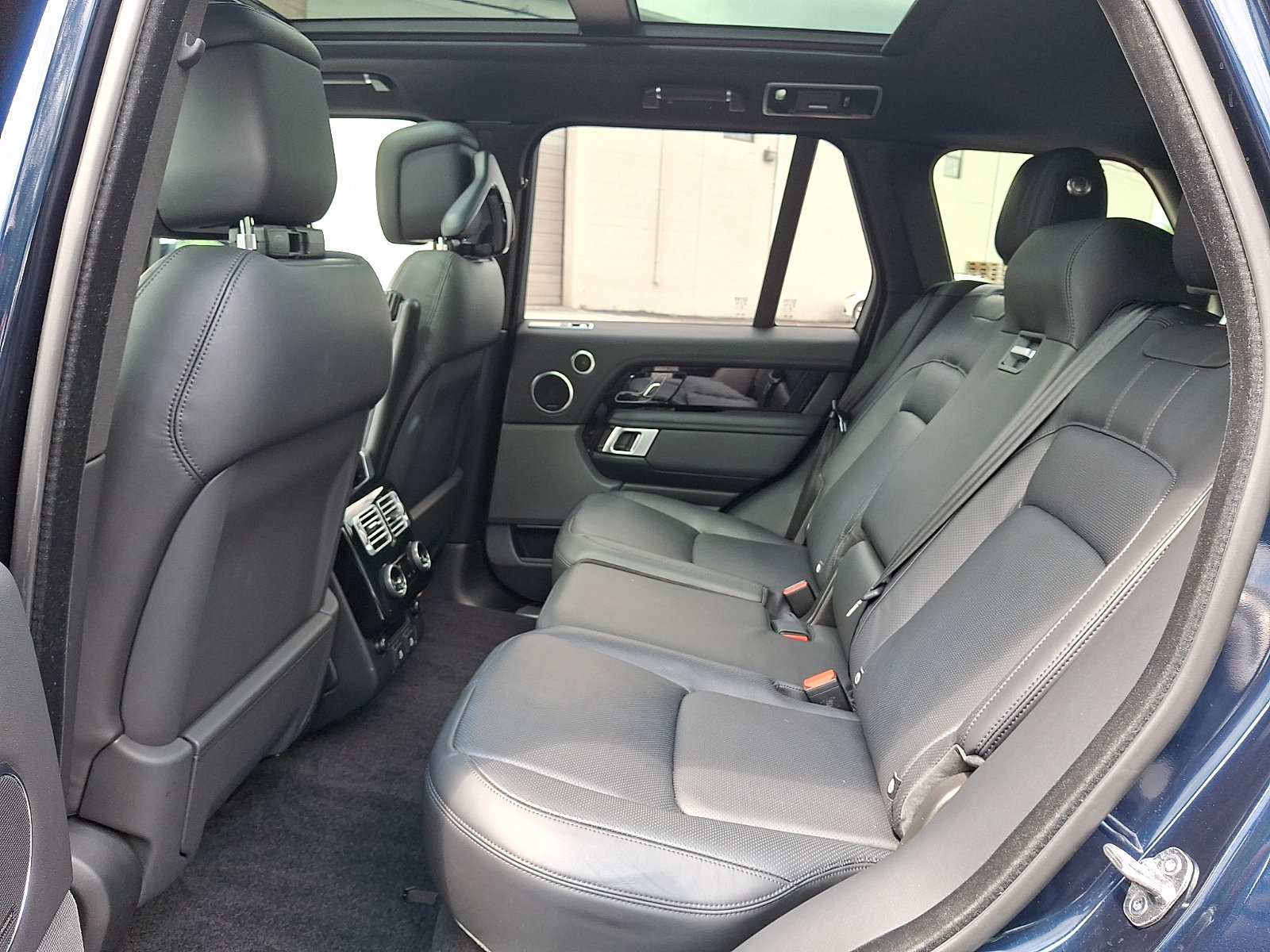 Used 2022 Land Rover Range Rover Westminster Edition AWD/4WD image 5